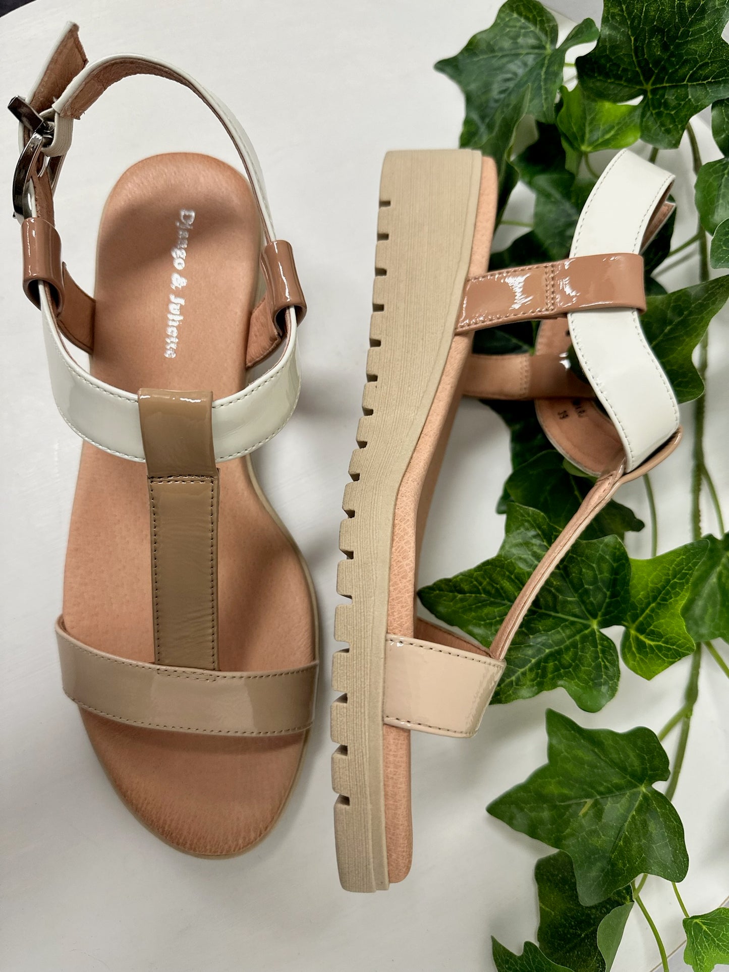MARJ SANDAL BY DJANGO AND JULIETTE