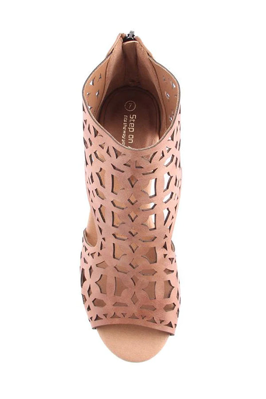 AFRAID BY SHOES UNLIMITED